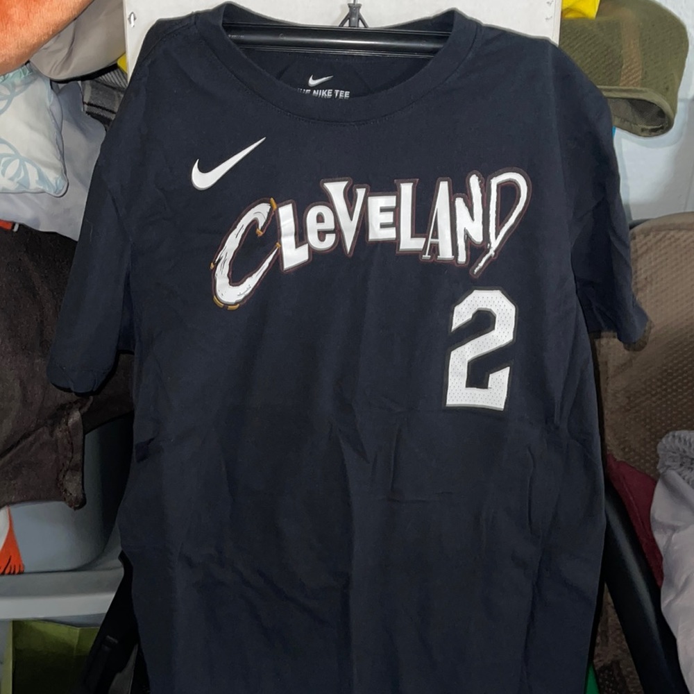 nike sexton t shirt!